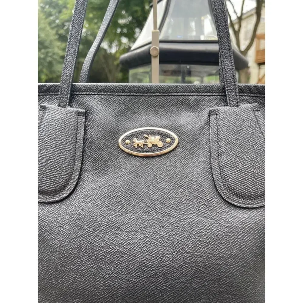 Coach 33915 Crossgrain Leather Taxi Zip Top Tote Black (PU220